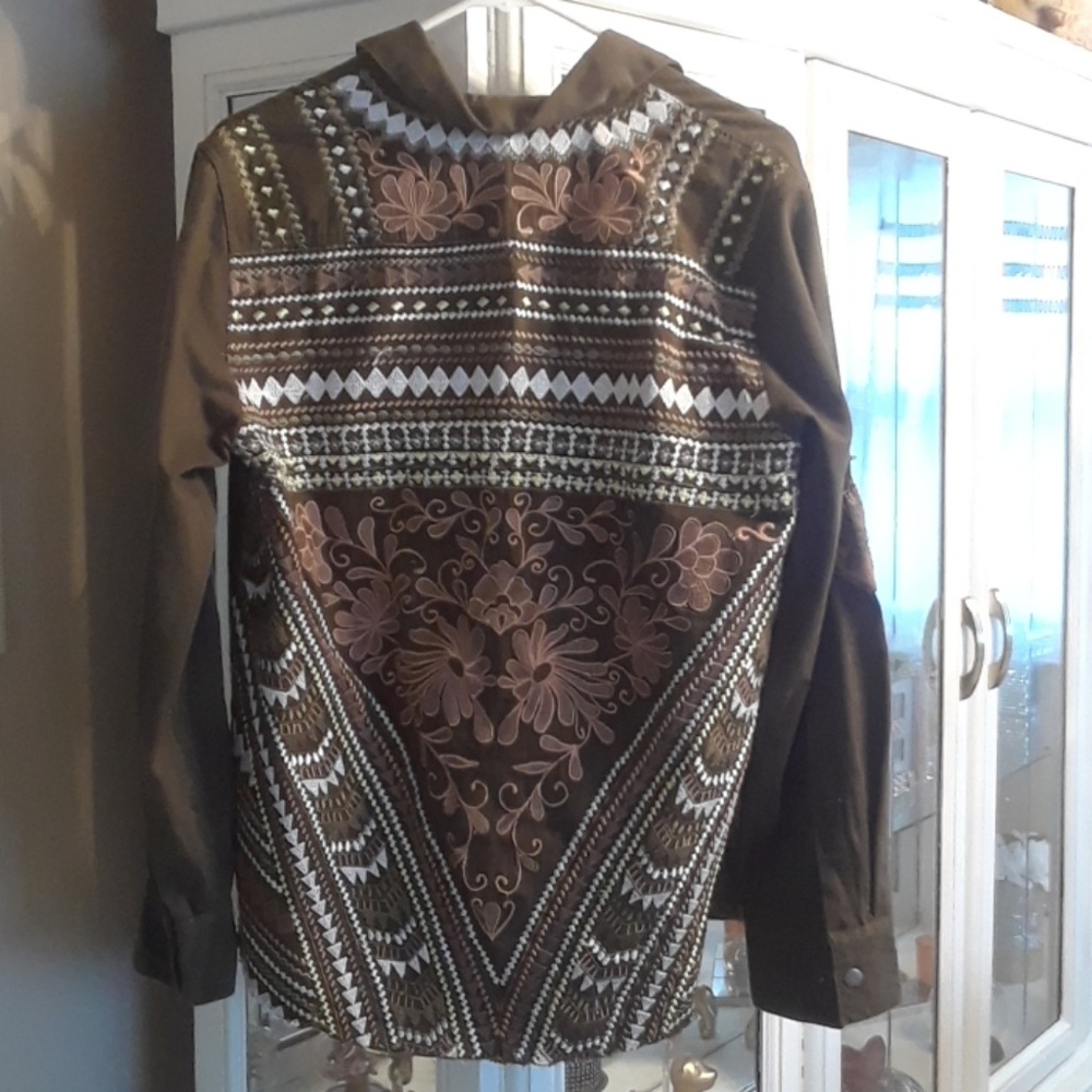 Beautiful stories 100 percent cotten  long sleeve